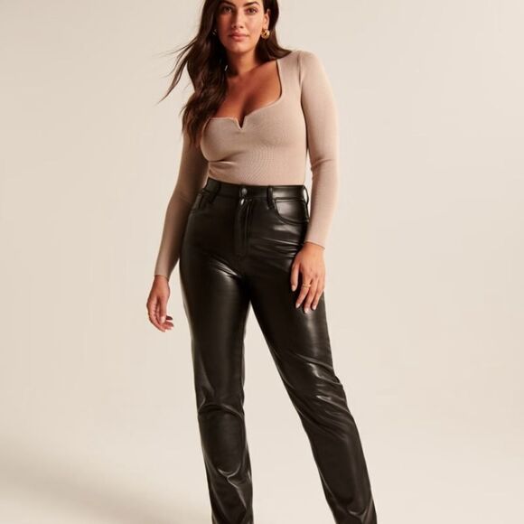 NWT Abercrombie & Fitch Vegan Leather Curve Love 90s straight ultra high rise - Picture 1 of 5